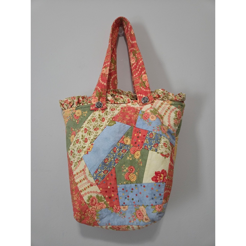 Handmade Quilted Patchwork Floral Tote Bag Cottagecore Ruffle Rose Button Multi‎